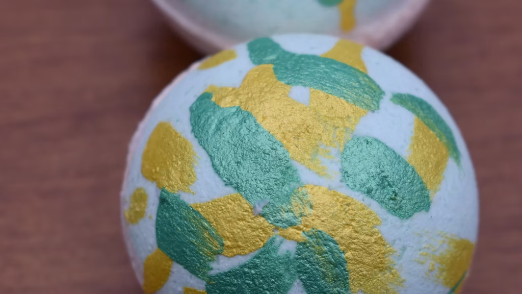 Surprise Dino Bath Bombs